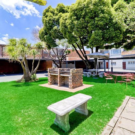 Bm Gardens Aparthotel Edenvale Exterior photo