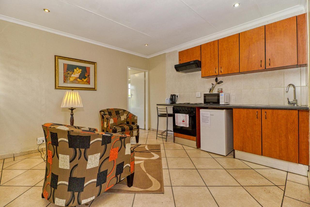 Bm Gardens Aparthotel Edenvale Exterior photo