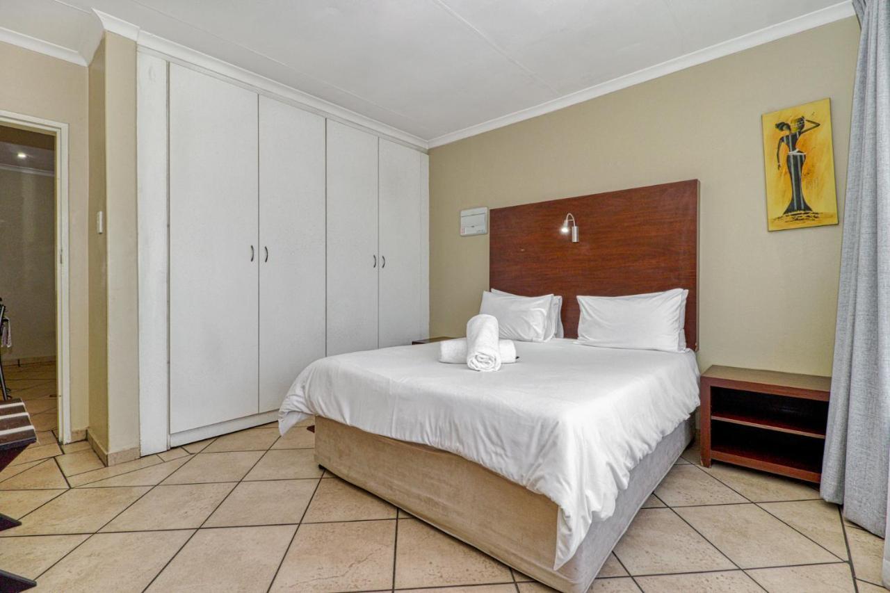 Bm Gardens Aparthotel Edenvale Exterior photo