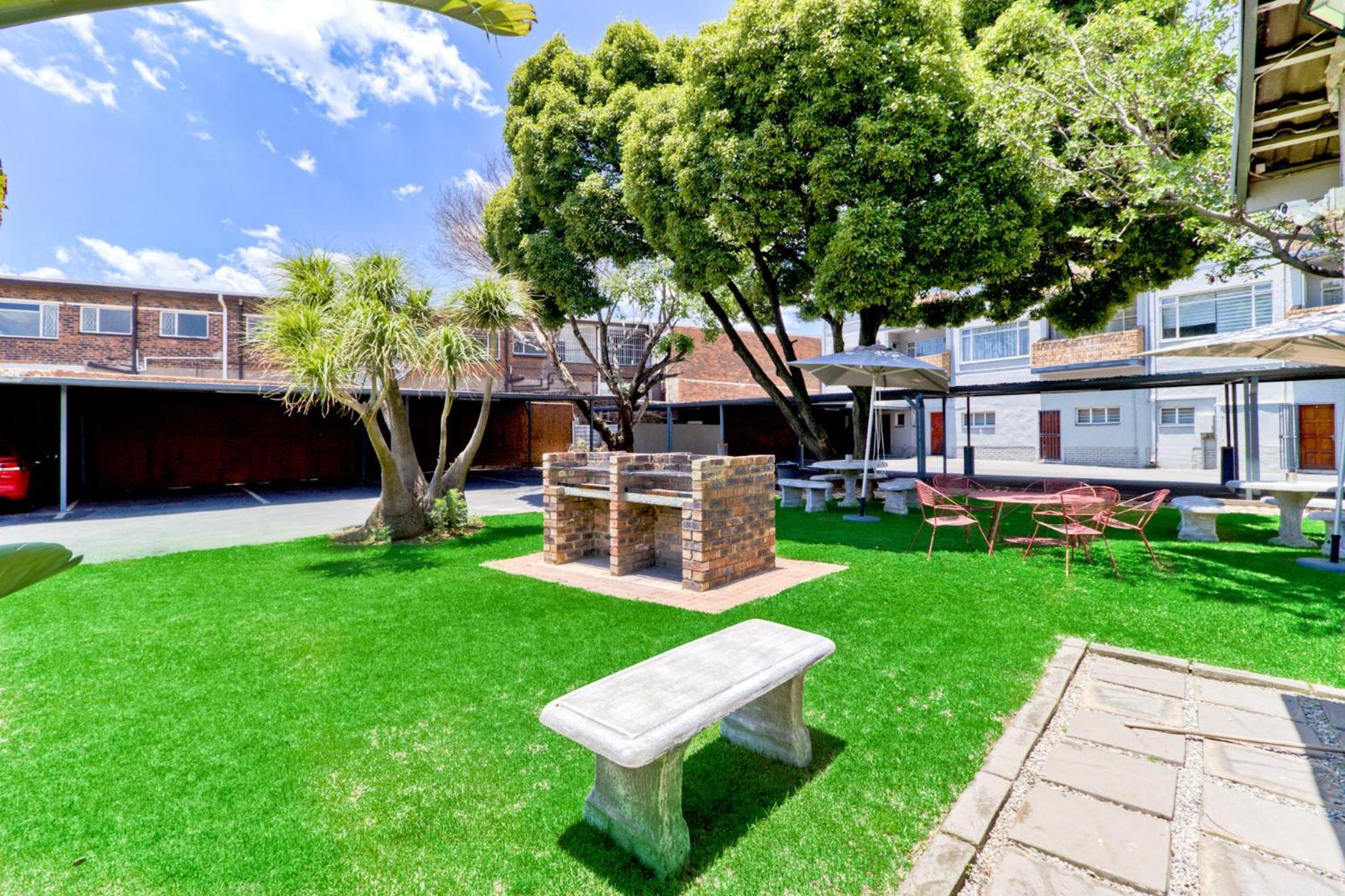 Bm Gardens Aparthotel Edenvale Exterior photo
